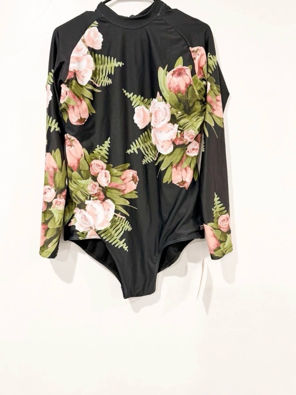 Women’s Black Floral Long-Sleeve One-Piece Swimsuit